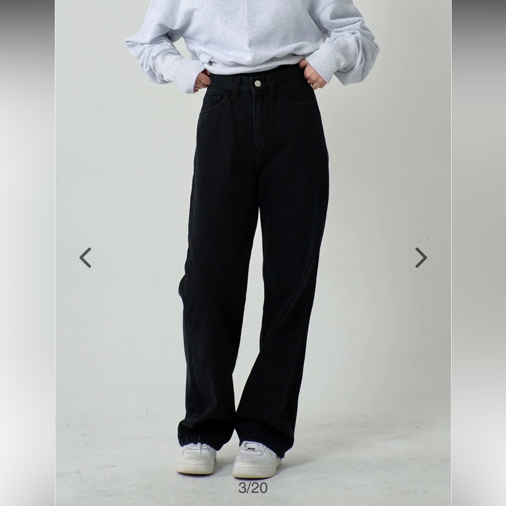 Black Straight Leg Women’s Jeans